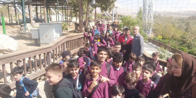 اردو باغ پرندگان در 16 مهر 1402 مدرسه امید نو منطقه 22 و 5 تهران